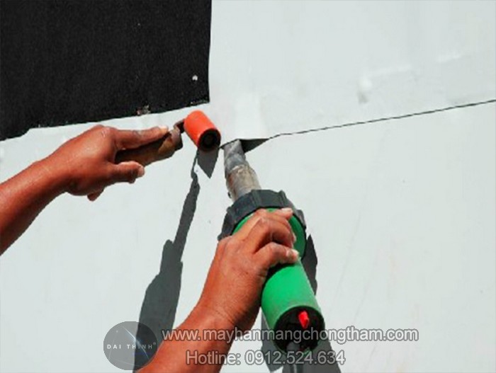 M&aacute;y h&agrave;n nhựa cầm tay DSH XA - H&agrave;n m&agrave;ng nhựa chống thấm